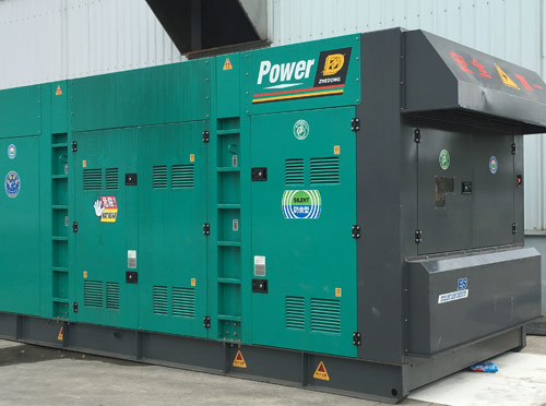 丰台升级发电机组的过程中需要注意哪些安全事项？